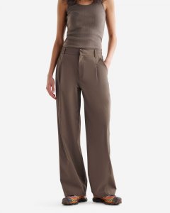 Roots Anywhere Trouser - ACORN BROWN