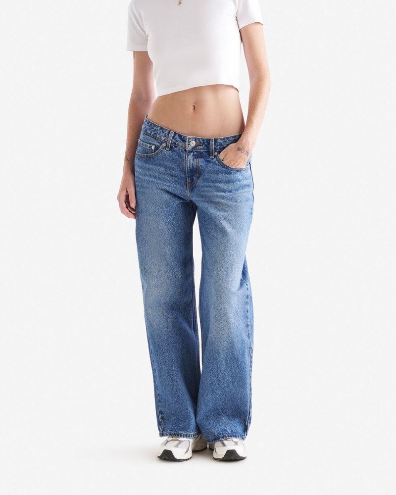 Roots Levi's Low Loose Womens Jeans - MEDIUM BLUE